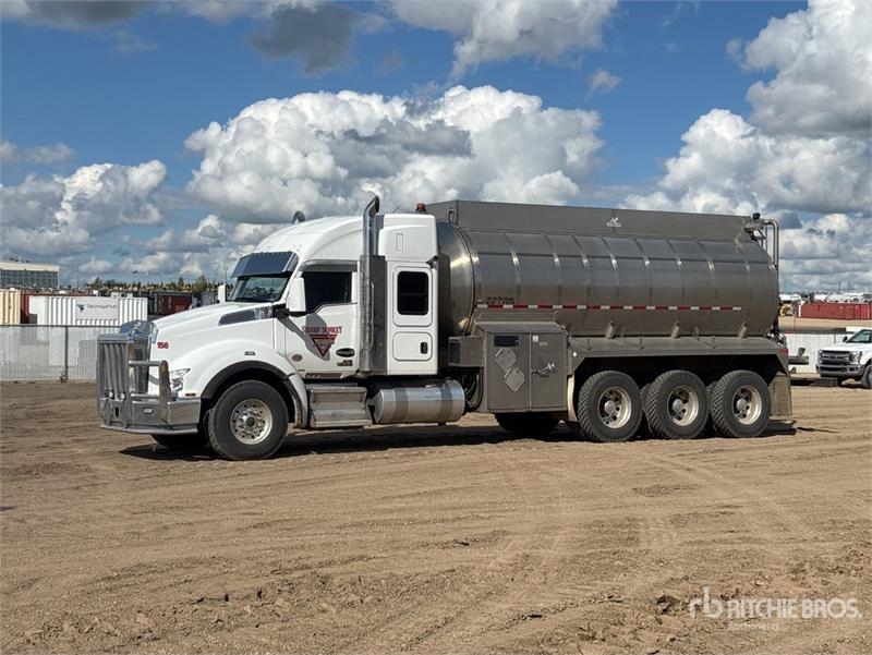 Kenworth T880