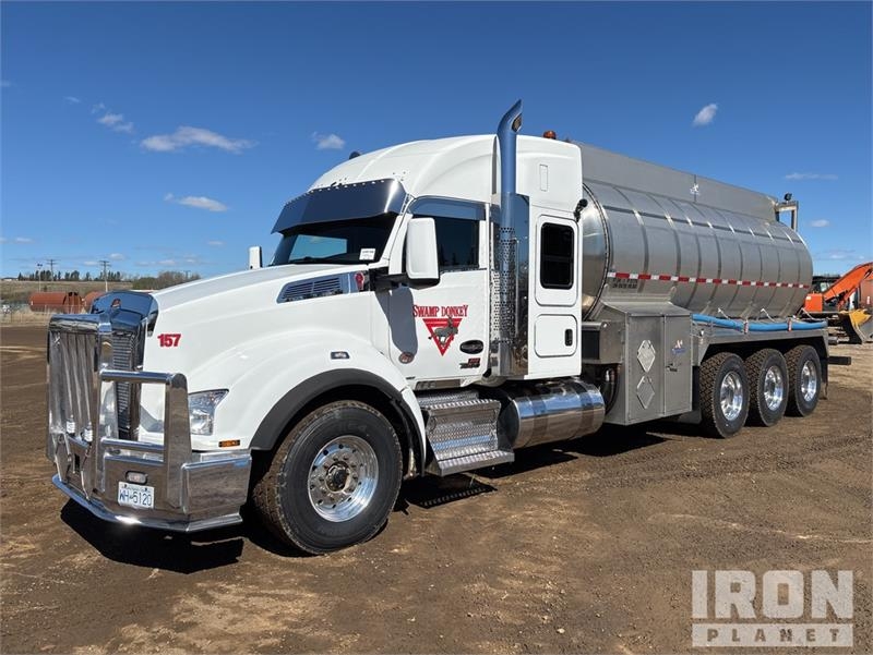 Kenworth T880