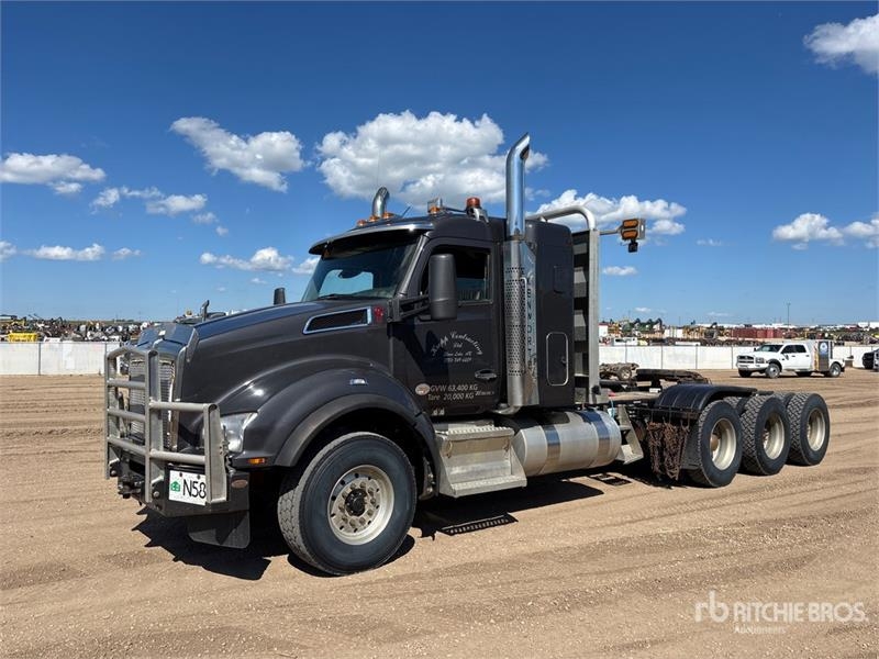 Kenworth T880