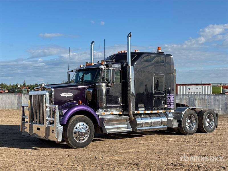 Kenworth W900
