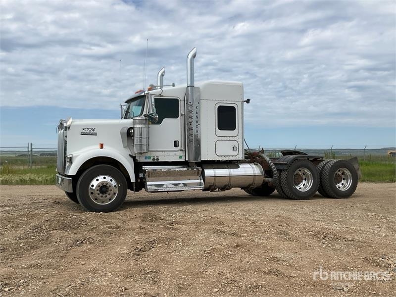 Kenworth W900