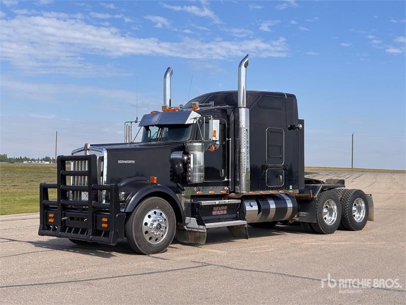 Kenworth W900