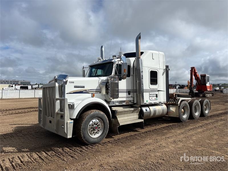Kenworth W900