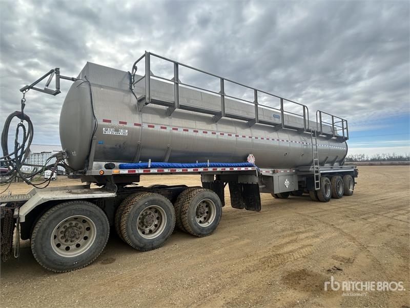 Remorque citerne Lazer Inox 44000 L Tri/A Tanker — occasion 2014