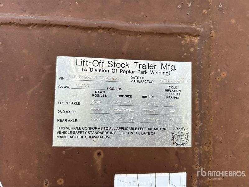 Lift-Off 16 ft T/A Gooseneck Livestock Trailer