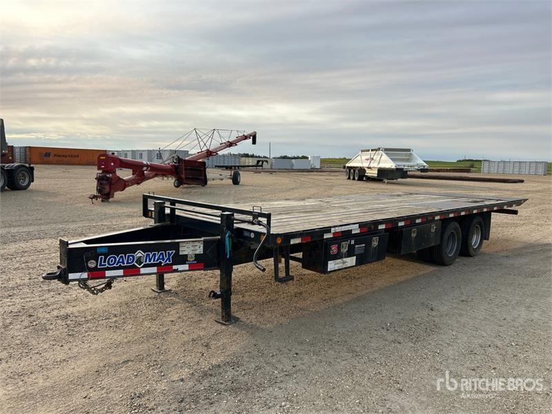 Load Trail 26 ft T/A Tilt Deck Trailer