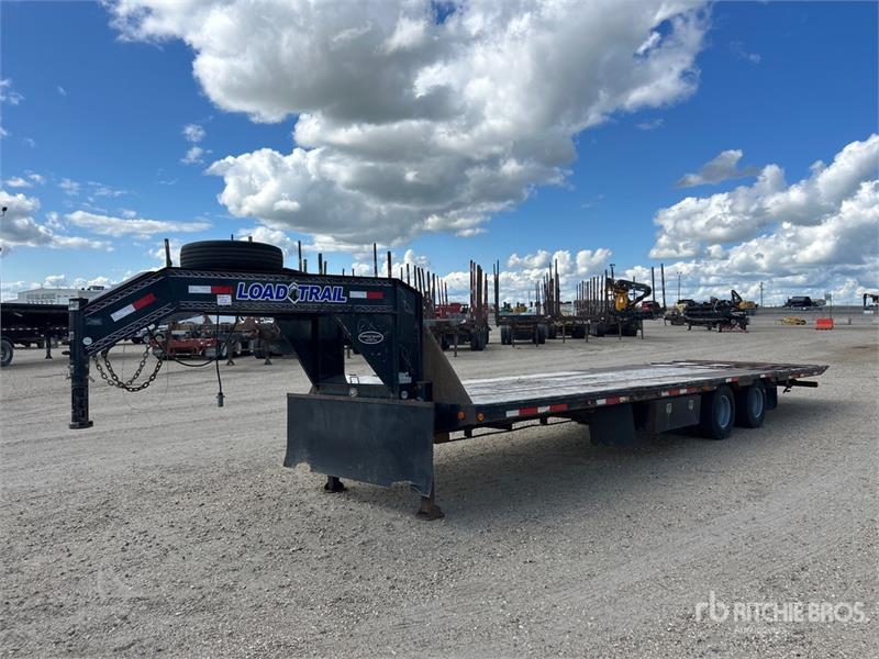 Load Trail 32 ft T/A Gooseneck Hydraulic Tail Trailer