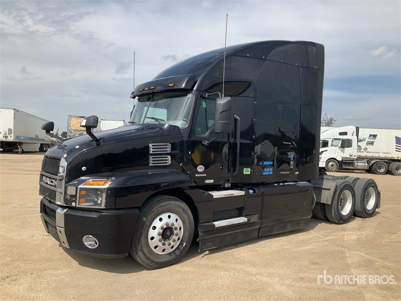 Mack T/A Sleeper Truck Tractor