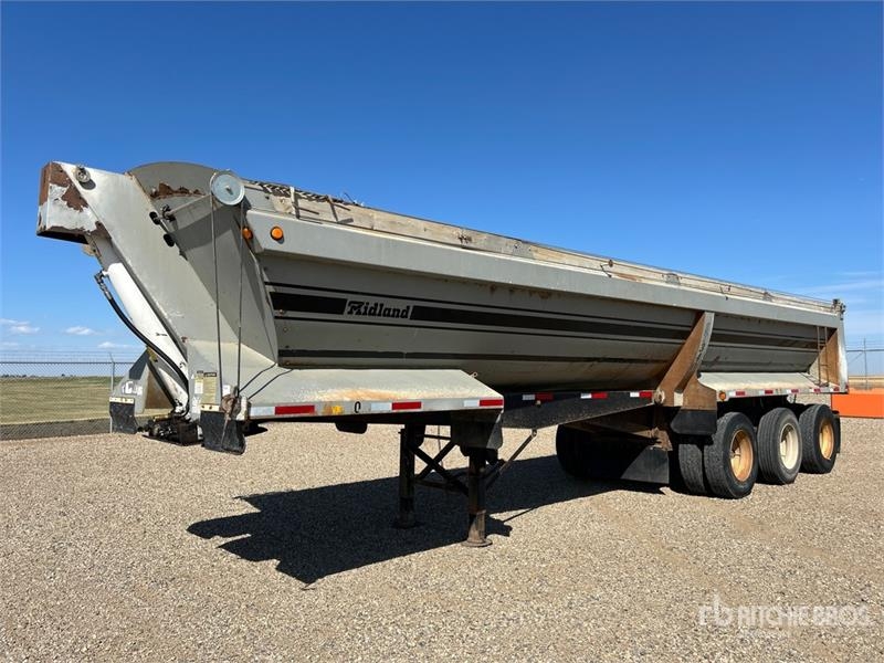 Midland 36 ft Tri/A End Dump Trailer