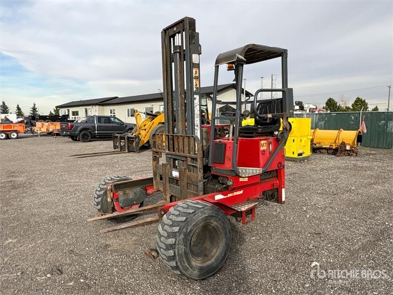 Chariot embarqué Moffett M7 5500 lb Mounted — occasion 2005, 3 385 h