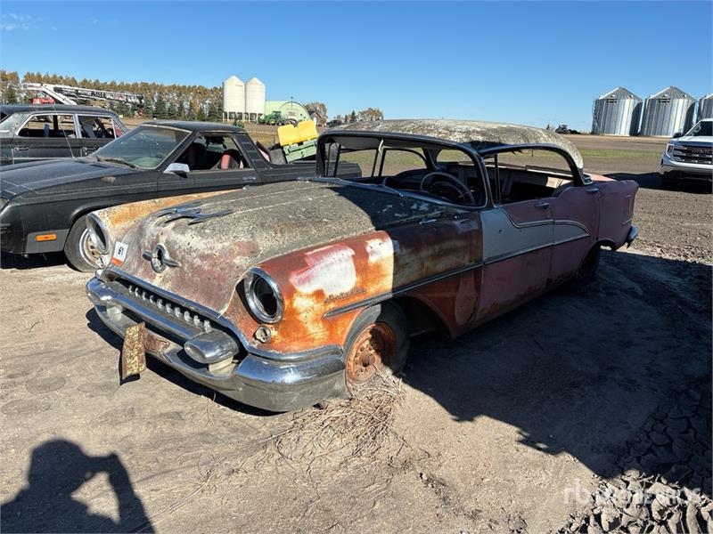 Voiture Oldsmobile Holiday Automobile (Inoperable) — occasion