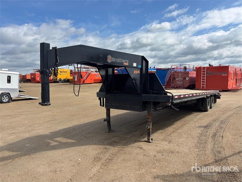 Roughneck 30 ft T/A Gooseneck Equipment Trailer