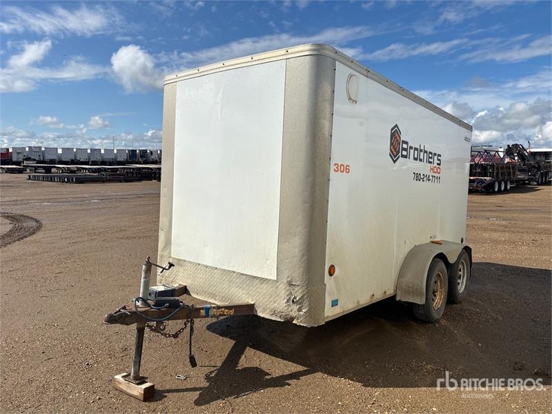 Royal Trailer Trailer 12 ft T/A Enclosed Trailer