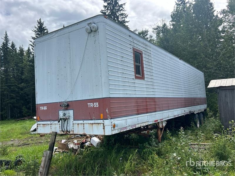 T/A 40 ft Storage Trailer