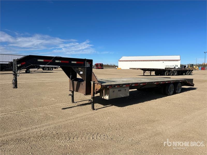 Remorque porte-engins Tarnel 30 ft T/A Gooseneck Equipment — occasion 2007