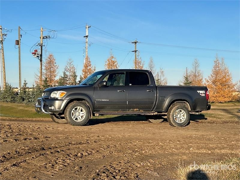 Fourgon utilitaire Toyota Tundra 4x4 Crew Cab Pickup — occasion 2006