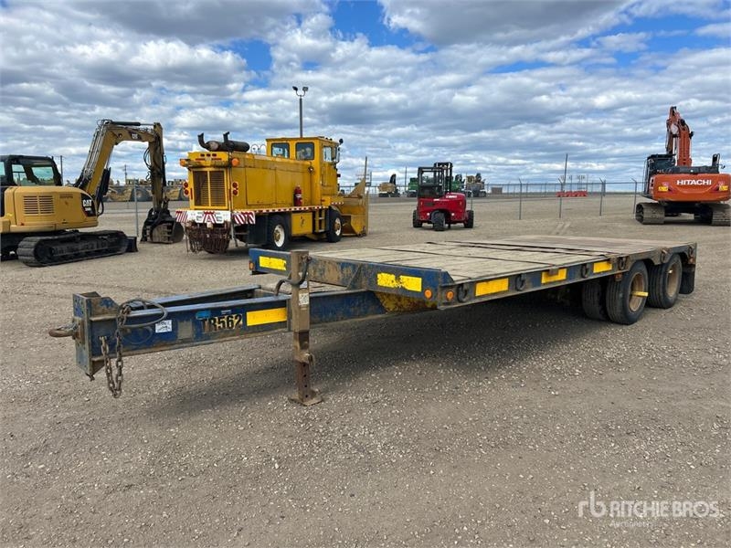Trail King 19 ft T/A Flatbed Trailer