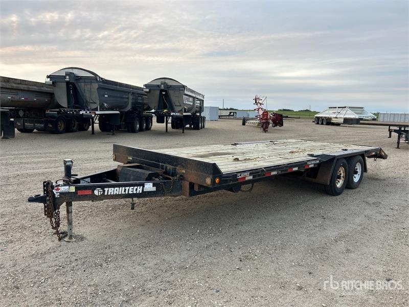 Trailtech 22 ft T/A Tilt Deck Trailer