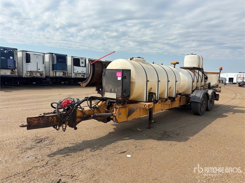 Vicking 29 ft T/A Specialty Trailer