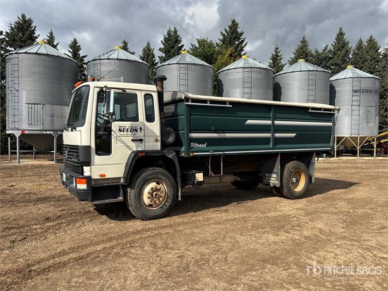 Camion agricole Volvo 4x2 Grain — occasion 1994