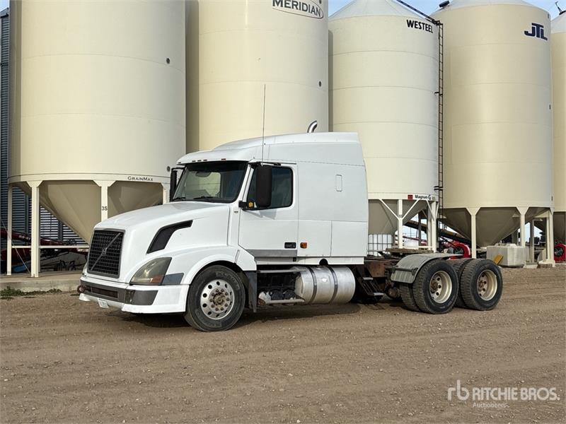 Tracteur routier Volvo VNL630 — occasion 2006