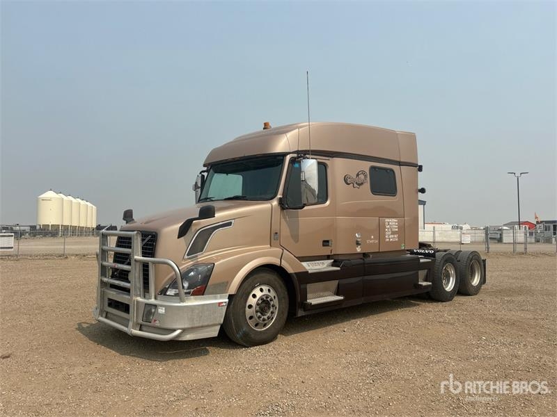 Volvo VNL64T