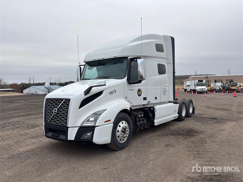 Tracteur routier Volvo VNL760 — occasion 2022
