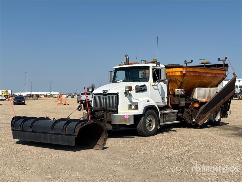 Western Star 4700SB 6x4 Snow Plow Truck