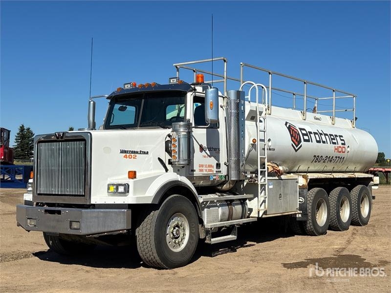 Camion citerne Western Star 4900 — occasion 2015