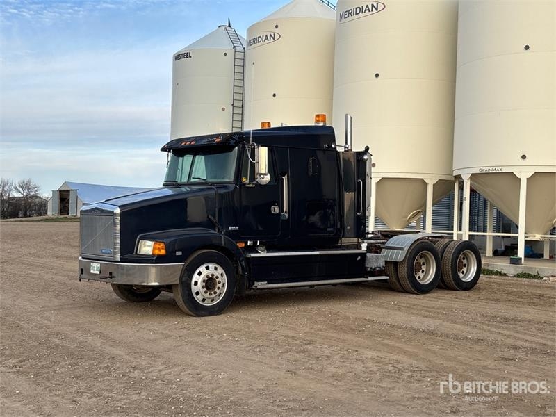 Tracteur routier GMC White/GMC T/A Sleeper — occasion 1995