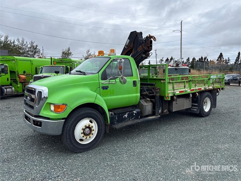 Camion plateau grue Ford 099 B-3 CLX 4800 kg Knuckle on Ford F-750 4x2 — occasion 2009