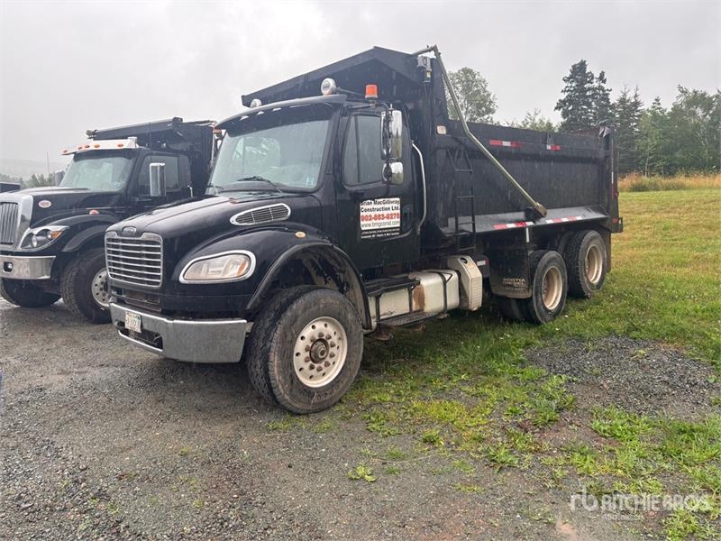 Freightliner M2 106