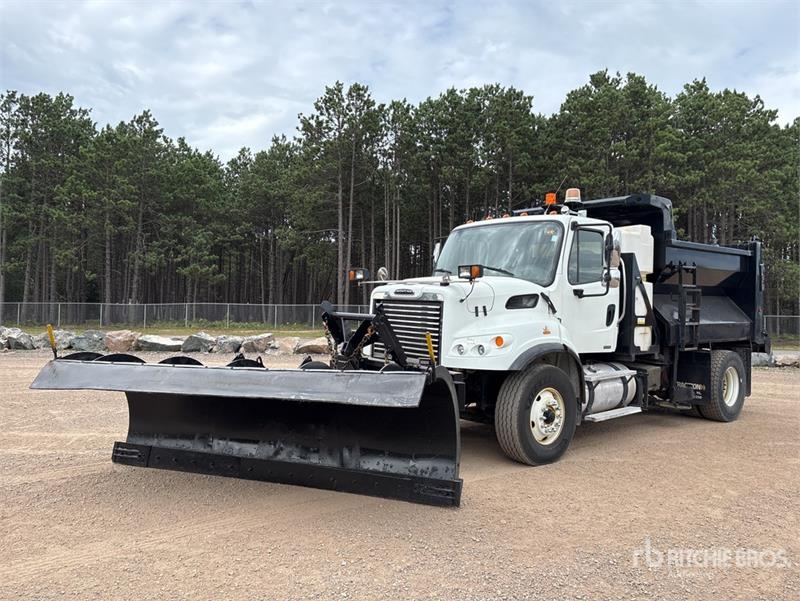 Freightliner M2106