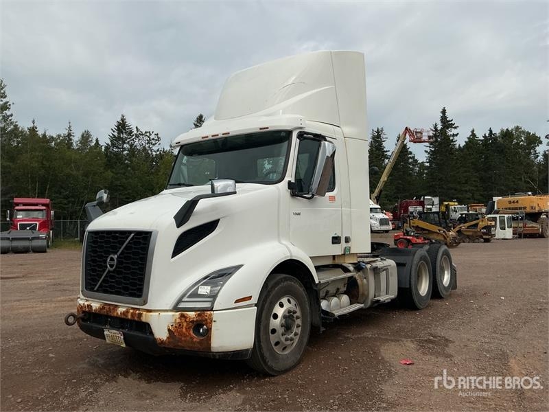 Volvo VNR