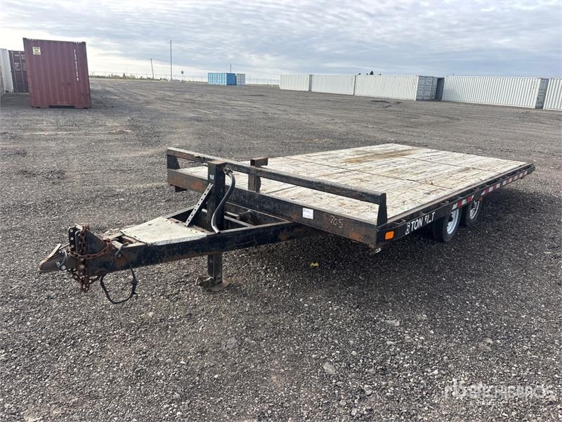 Remorque à ridelles 18 ft T/A Flatbed — occasion 2011