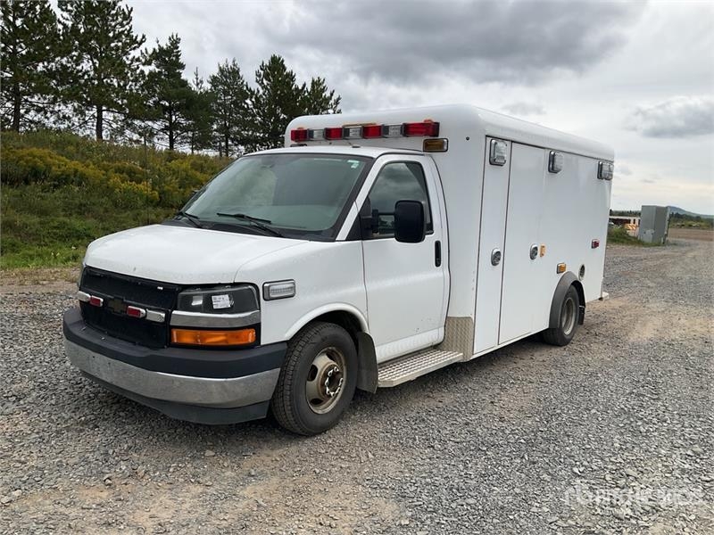 Ambulance Chevrolet Express 4x2 Ambulance — occasion 2017