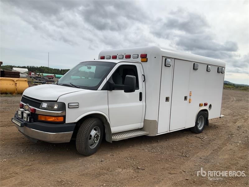 Ambulance Chevrolet Express 4x2 Ambulance — occasion 2016