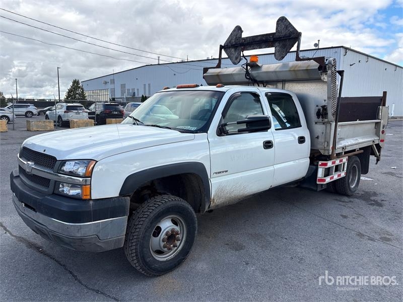 Camion benne Chevrolet Silverado 3500 4x2 Crew Cab Dump — occasion 2003