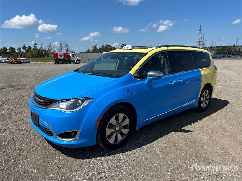 Chrysler Pacifica