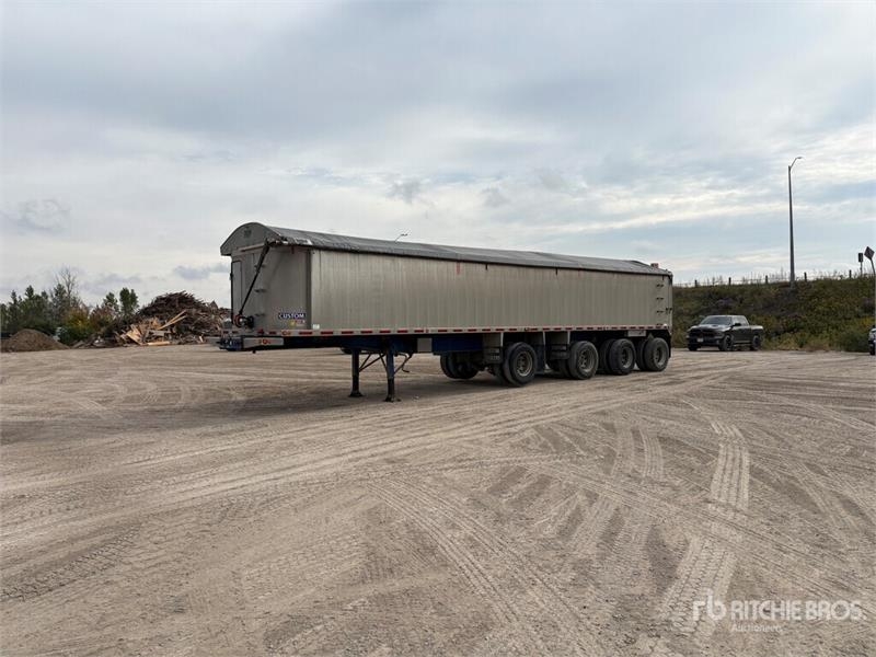 Remorque benne Custom 46 ft Quad/A End Dump — occasion 2018