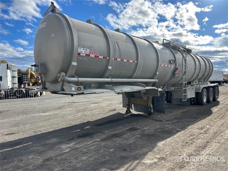 Remorque citerne Dragon 11100 gal Tri/A Tanker — occasion 2017