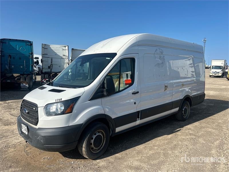 Ford E-350
