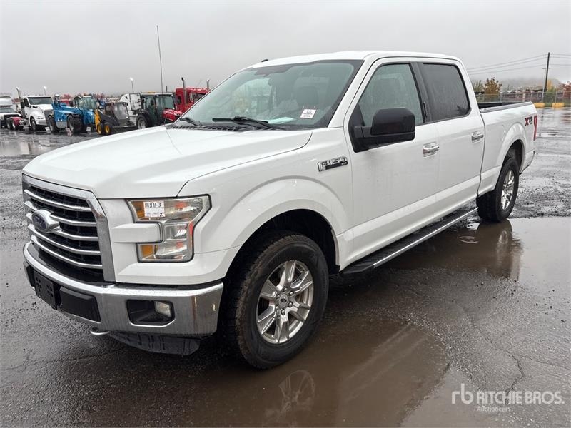Fourgon utilitaire Ford F-150 XLT 4x4 Crew Cab Pickup — occasion 2016