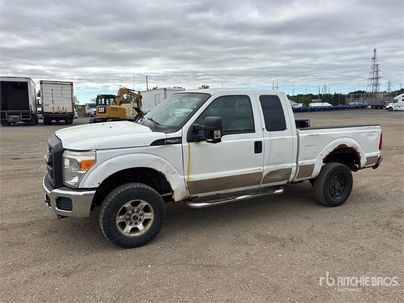 Fourgon utilitaire Ford F-250 — occasion 2012