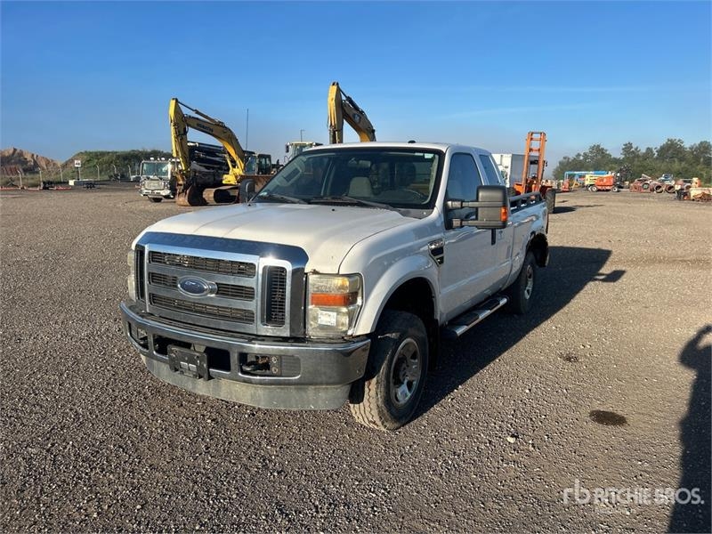 Fourgon utilitaire Ford F-250 4x4 Extended Cab Pickup — occasion 2009