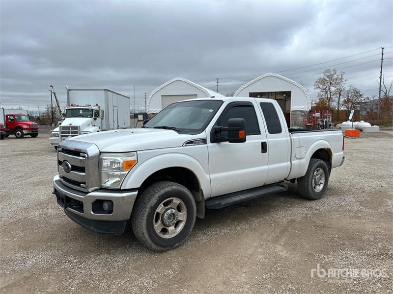 Fourgon utilitaire Ford F-250 XLT 4x4 Extended Cab Pickup — occasion 2016