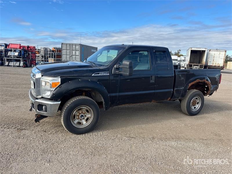 Fourgon utilitaire Ford F-250 XLT 4x4 Extended Cab Pickup — occasion 2012