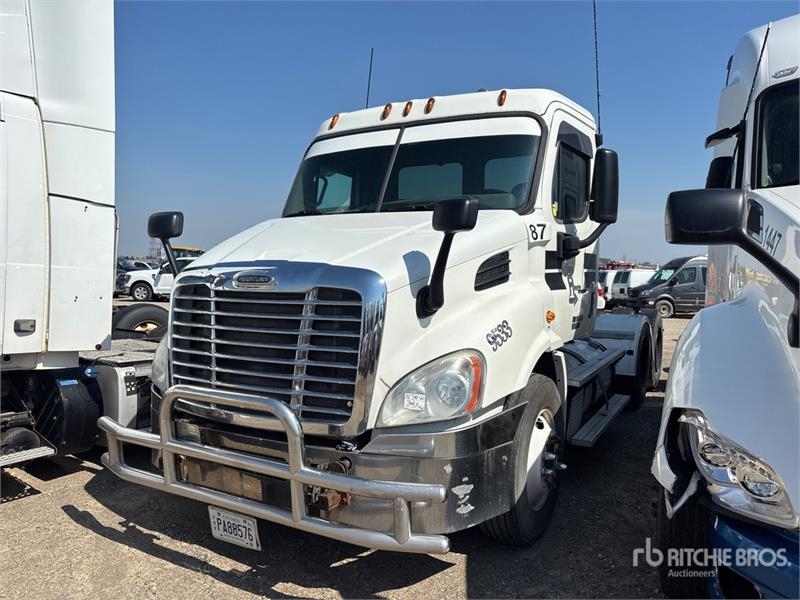 Freightliner Cascadia 113