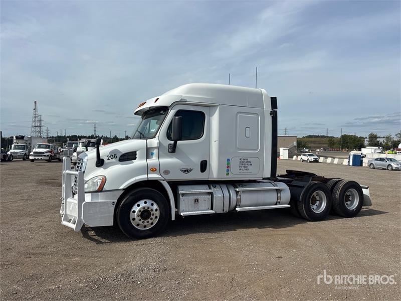 Tracteur routier Freightliner Cascadia 113 — occasion 2018