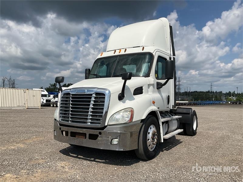 Freightliner Cascadia 113